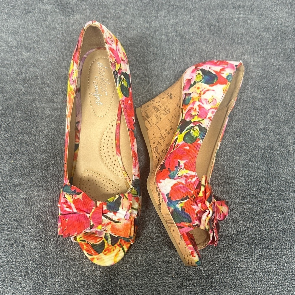 Dexflex Comfort Shoes Womens 6.5 Floral Wedge Bowtie Heels Colorful Peep Toe